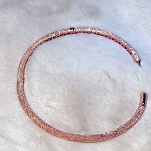 Pandora bangle bracelet with latch